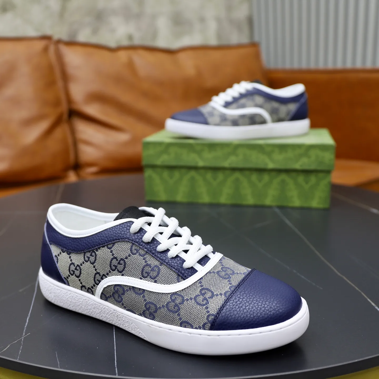 Men's shoes: 400💰🙅‍♂️🙅‍♂️🙅‍♂️ Brand: GUCCI Standard code: 38-44 Grade: Same as the official website Material: Original leather splicing Comfortable sheepskin lining Lightweight wear-resistant outsole Style category: Men's fashionable casual shoes Running sneakers Distinguished luxury brand elements Top luxury Color: Actual picture color